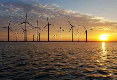 Onshore and Offshore Wind Energy: Advantages and Drawbacks